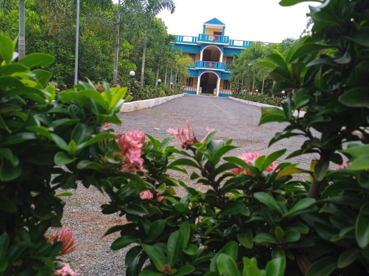 Paradise Forest Resort 퐁디셰리 외부 사진